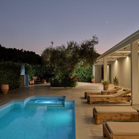 Jasmine Suites With Private Pool Циливи Экстерьер фото